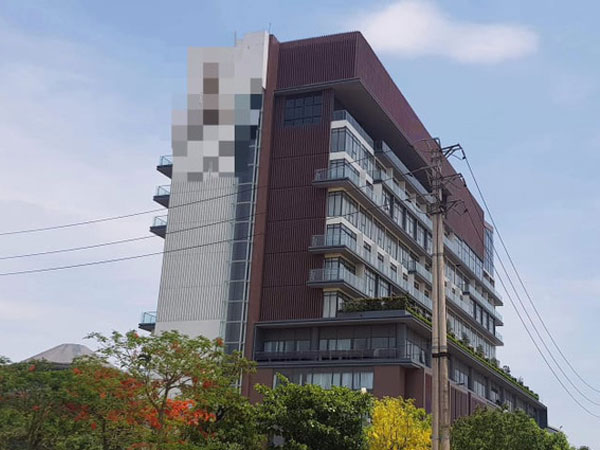 Vừa nộp đơn xin nghỉ việc, nam nhân viên khách sạn nhảy từ tầng 9 tử vong