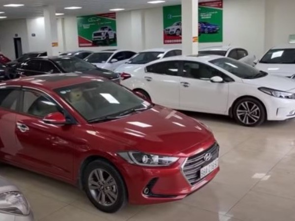 Ôtô mới giảm 50% trước bạ, dân bán xe cũ than ế ẩm