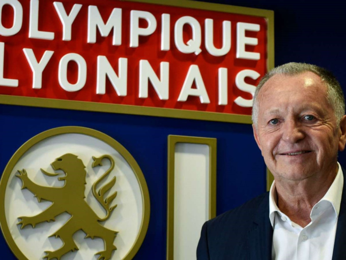 Chủ tịch Lyon đòi kiện... cả nước Pháp