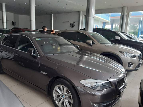 Ôtô mới giảm 50% trước bạ, dân bán xe cũ than ế ẩm