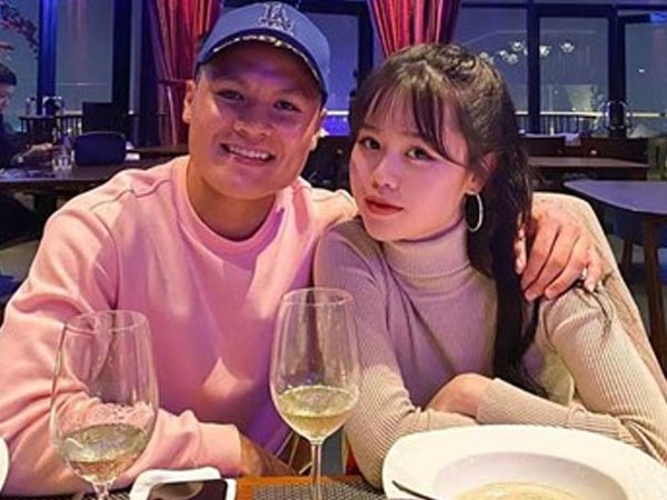 Huỳnh Anh bất ngờ unfollow Quang Hải trên mọi mặt trận, huỷ cả trạng thái hẹn hò