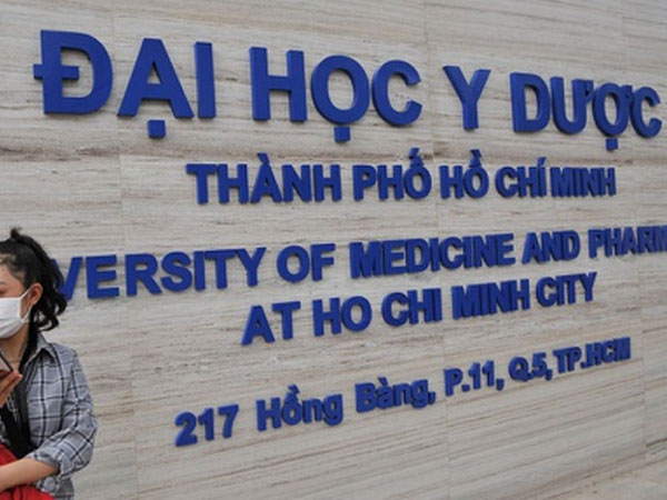 Gây tranh cãi vì tăng học phí tới 70 triệu/năm, trường ĐH Y dược TP.HCM quyết định dành 15 tỷ để hỗ trợ sinh viên