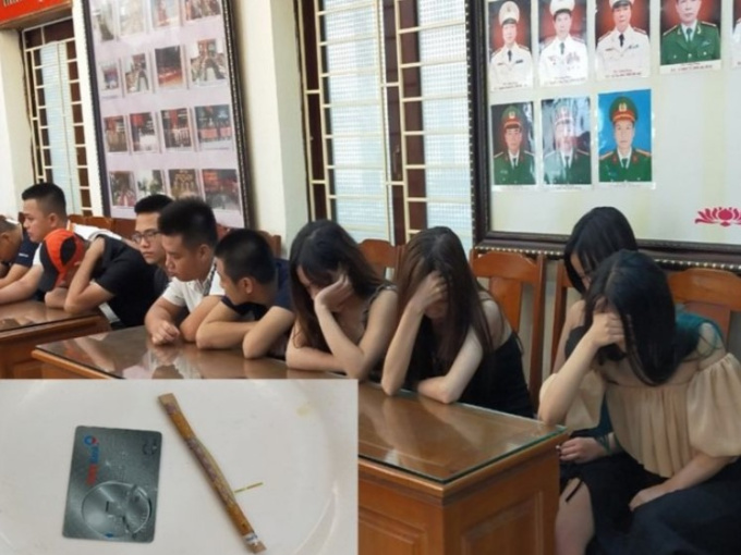 Bắt quả tang 14 nam nữ cùng nhau "bay lắc" tại phòng karaoke để mừng sinh nhật