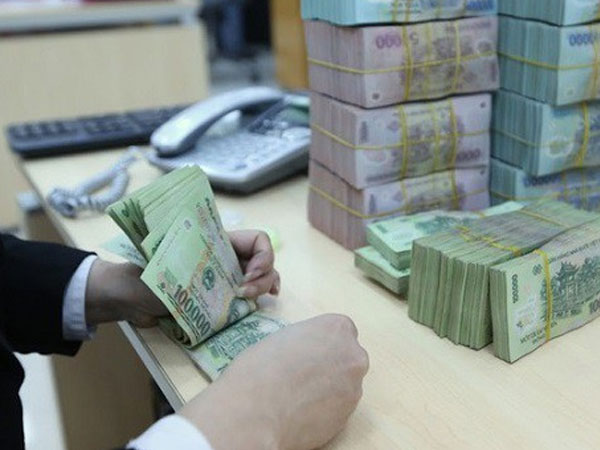 Ngân hàng mong mỏi khách hàng đến vay tiền