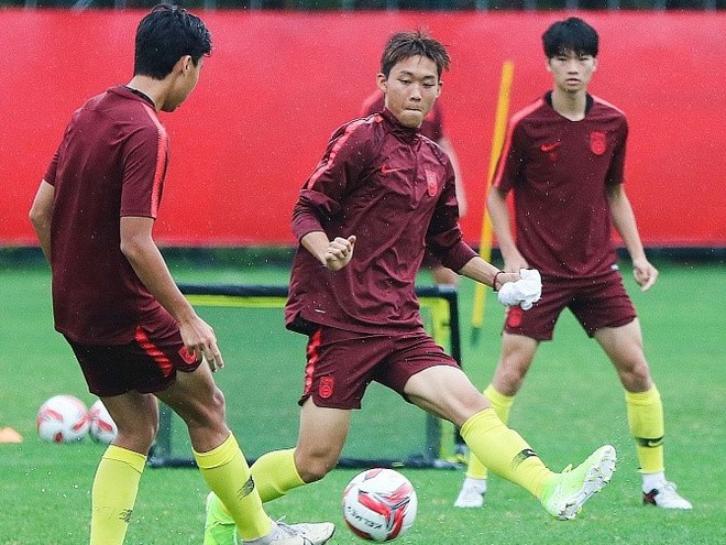 6 cầu thủ U19 Trung Quốc bị cấm thi đấu vì uống rượu xuyên đêm