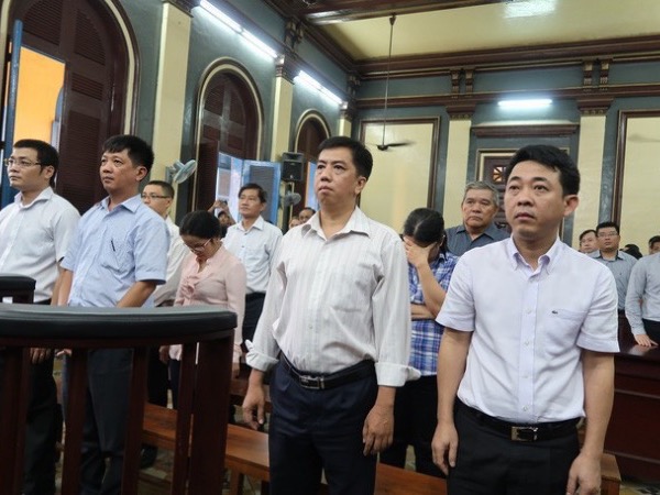 Cựu phó cục trưởng Cục Quản lý Dược Bộ Y tế bị khởi tố