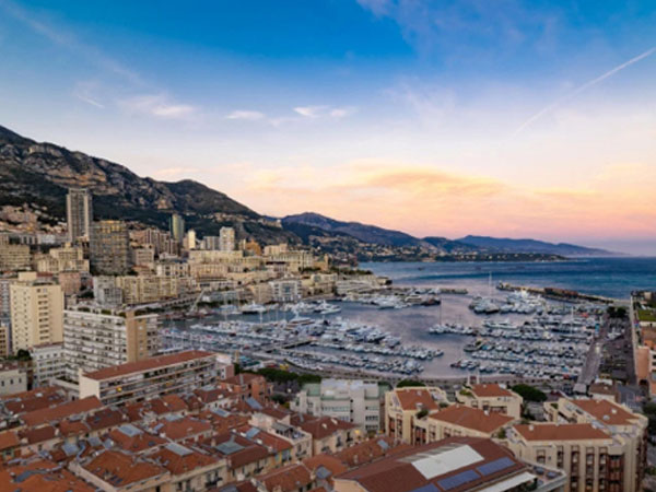 Cuộc sống của giới siêu giàu Monaco