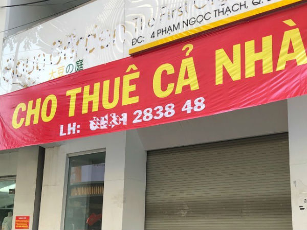 Thà ế đóng cửa quyết không giảm giá, 'cố đấm ăn xôi' kéo nhau cùng chết