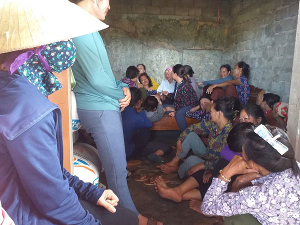 Vụ bé 5 tuổi bị trói 2 tay tử vong ở nhà hoang: Mẹ kiệt sức, gào khóc gọi con về trong nỗi đau xót xa