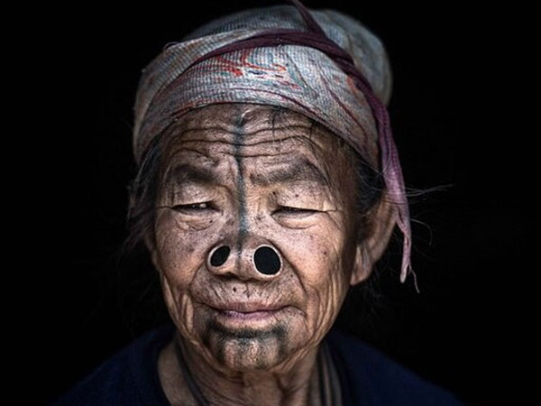 Những kẻ săn đầu người xăm mình cuối cùng