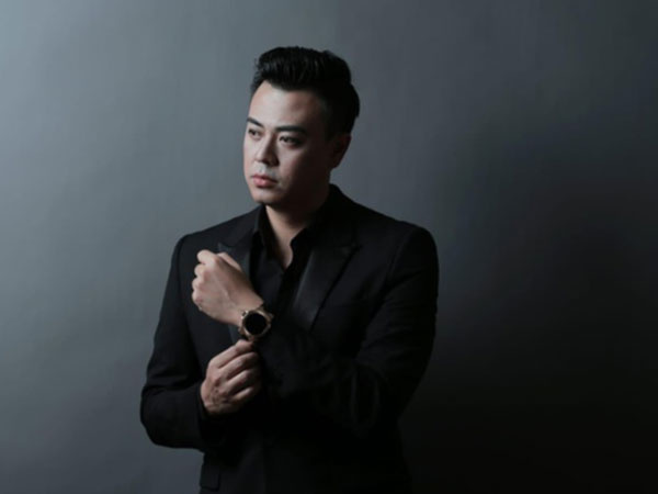 MC Tuấn Tú: Đang livestream, khán giả chửi bới nhiều quá tôi không chịu được phải tắt đi