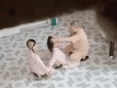 Xôn xao clip sư cô túm tóc, tát đồ đệ trong chùa ở TP HCM