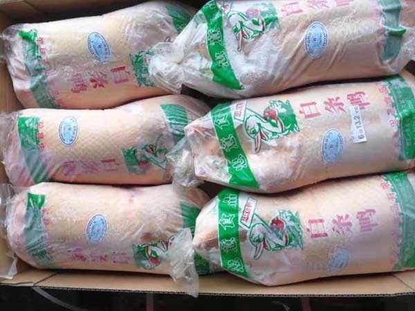 Vịt Trung Quốc đông lạnh cả năm không hỏng, rủ nhau mua hàng trăm con