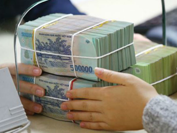 ‘Tiền đọng’ ngày càng nhiều, nỗi lo hàng triệu tỷ đồng