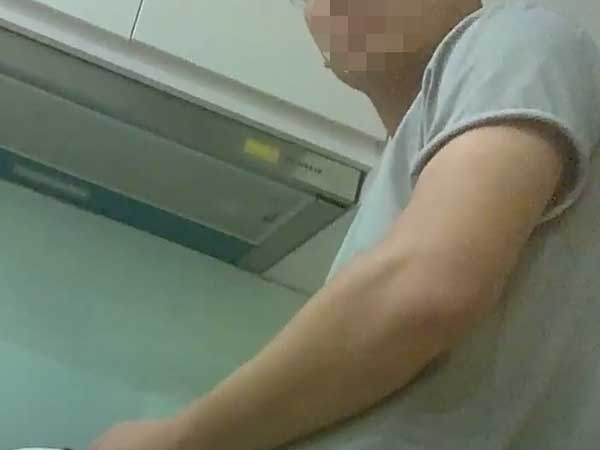 Đại gia mua trinh giải đen: Đối diện 'đại gia' trong 'bữa tiệc con gái'