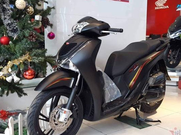 Giá xe máy tăng đồng loạt, Honda SH 2019 đội giá kỷ lục