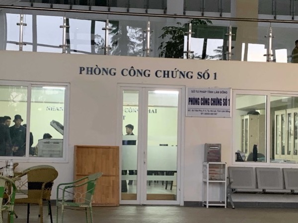 Vụ bắt vợ GĐ Sở Tư pháp Lâm Đồng: Khởi tố, tạm giam thêm 3 người
