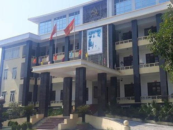 Nữ Bí thư huyện đoàn bị chồng tố sinh 2 con không cùng huyết thống: 'Tôi không ngờ chồng lại làm vậy, tôi không nói với ai về bố nó hết'