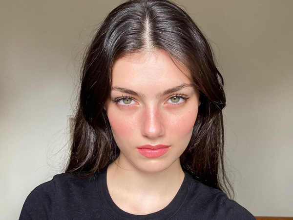 Phụ nữ Pháp tẩy chay 4 món skincare sau, một nửa số đó dễ khiến da họ xấu đi chứ không thể khỏe đẹp căng bóng như hiện tại
