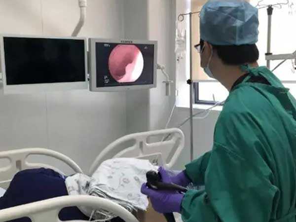 Thanh niên 17 tuổi mắc ung thư đại tràng vì thói quen nhiều người mắc