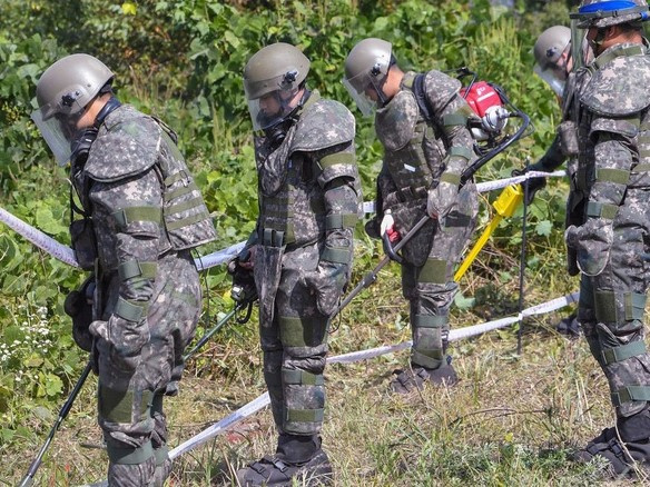 Triều Tiên đưa lính đến gần khu phi quân sự, dọa tung thêm các đòn 'vượt xa tưởng tượng'