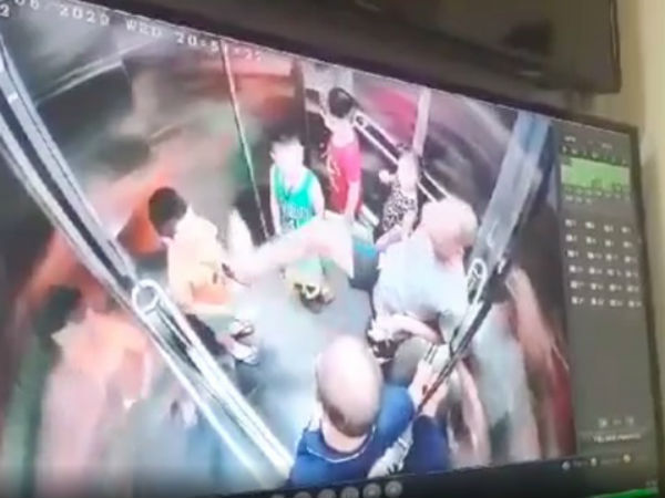 Hà Nội: Bé trai 6 tuổi bị người đàn ông lớn tuổi dùng chân đá vào bộ phận nhạy cảm, giơ lên trước mặt trong thang máy chung cư