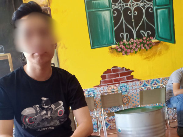 Góc khuất 'chợ' mua bán tinh trùng trên mạng: Giáp mặt sinh viên 'bán giống để tạo phúc'