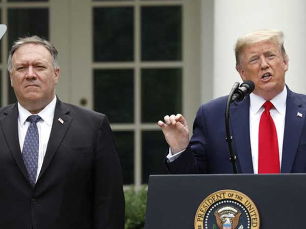 Pompeo bị tố chê bai sau lưng Trump