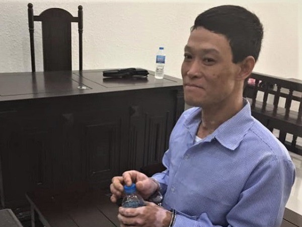 Tử hình kẻ thiêu chết con riêng của vợ