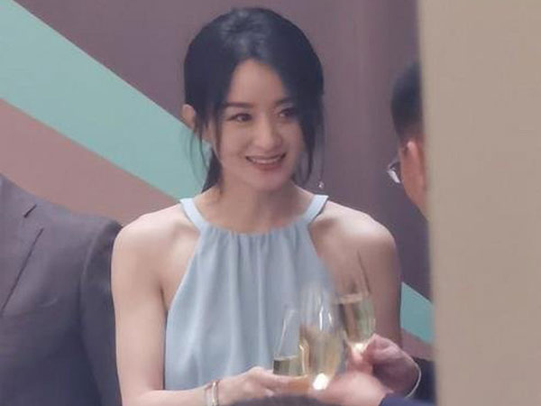 'Bà mẹ 1 con' Triệu Lệ Dĩnh gây sốt diện rộng với loạt ảnh khoe body thay đổi đáng kinh ngạc sau một thời gian tập gym