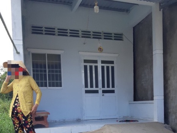 Vụ đổ bô phân lên đầu: Yêu cầu xử lý hình sự chủ nợ