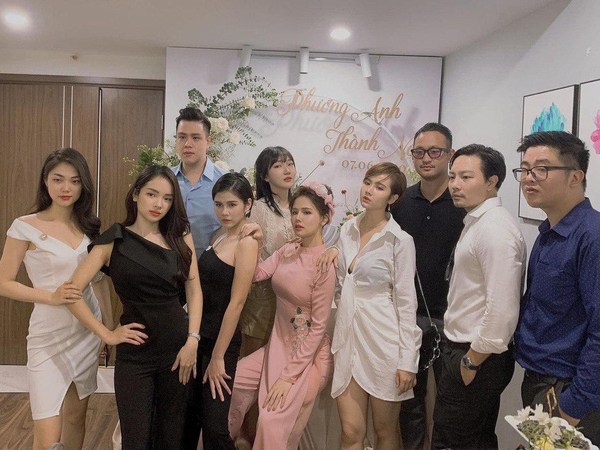 Trước thềm đám cưới của Phanh Lee với đại gia tập đoàn nghìn tỷ, bức ảnh hiếm hoi trong lễ ăn hỏi được chia sẻ trở lại