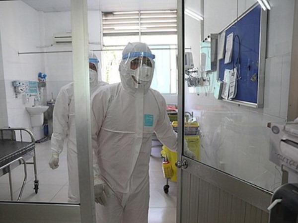 Hội chẩn quốc gia trước khi cho bệnh nhân phi công Anh ra khỏi Khoa Hồi sức tích cực