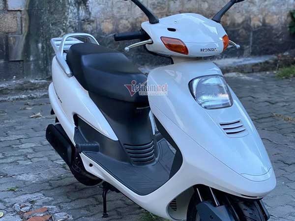 Honda Spacy 2006 giá 300 triệu vẫn được dân chơi săn lùng