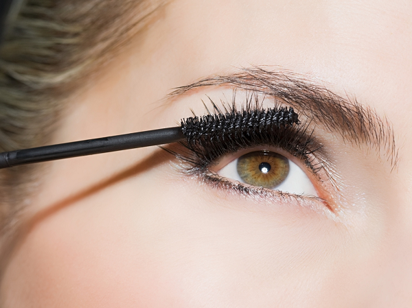 10 sản phẩm mascara giúp các nàng có hàng mi dày, tự nhiên