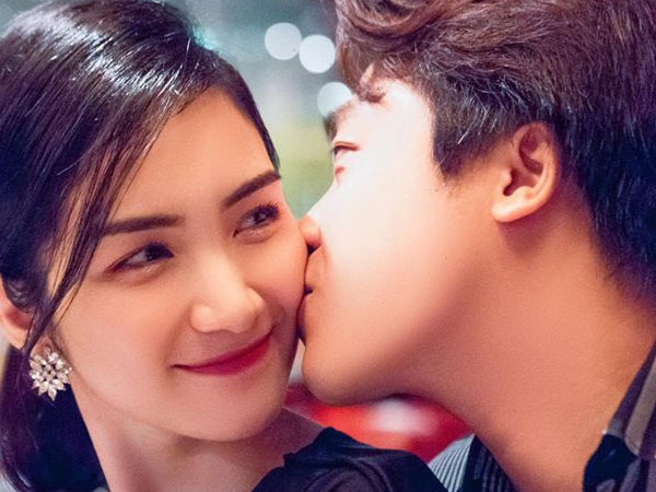 Hương Giang vô tình làm lộ chuyện Hòa Minzy dẫn con đi du lịch cùng hội bạn thân?