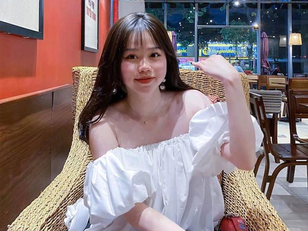 Giữa lùm xùm Quang Hải lộ loạt tin nhắn nhạy cảm về chuyện yêu đương, Huỳnh Anh lập tức hủy bỏ trạng thái 'hẹn hò'