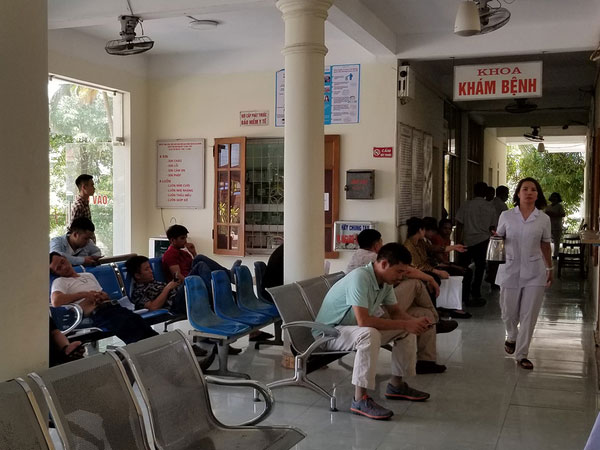 32 y bác sĩ Bệnh viện giao thông vận tải Hải Phòng ngừng việc do bệnh viện nợ lương, trợ cấp