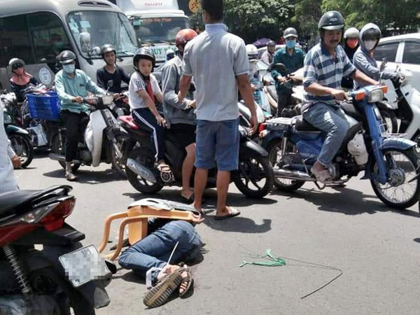Vây bắt tên trộm SH, 3 người dân bị đâm trọng thương