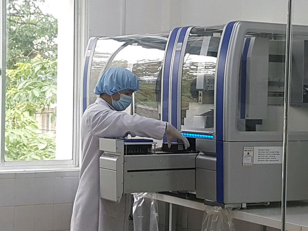 Mua máy xét nghiệm 7,23 tỉ đồng: Đề nghị kiểm điểm Giám đốc Sở Y tế, Sở Tài chính