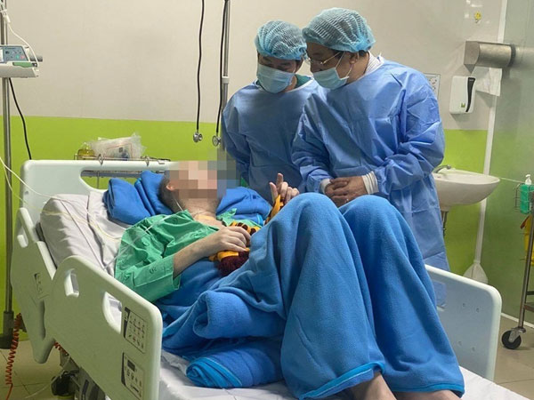 69 ngày không lây nhiễm nCoV cộng đồng, phi công người Anh cần ít nhất 2 tuần hồi phục
