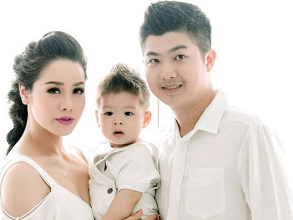 Nhật Kim Anh tố bị chồng cũ chiêu trò tước quyền làm mẹ: 'Anh có hạnh phúc riêng rồi mà, tha tôi được không?'