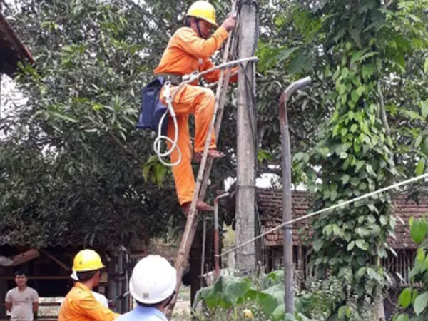 Bắt quả tang người đàn ông 3 lần trộm cắp gần 40 triệu tiền điện