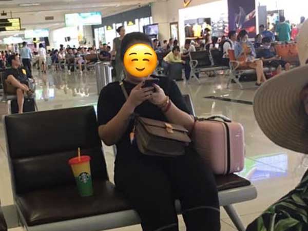 Bị bóc phốt vì từ chối không cho người khác ngồi ghế cạnh mình và ăn nói thiếu lễ phép với người lớn, cô gái bất ngờ có màn phản bác 'đốp chát' gây tranh cãi