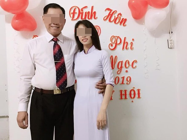 Cho thôi việc thầy giáo đính hôn với học trò kém hơn 30 tuổi