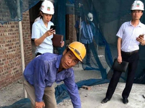 Rơi từ tầng 14 xuống đất, hai công nhân ở Hải Dương thương vong