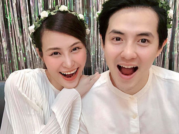 Vợ chồng Đông Nhi - Ông Cao Thắng hạnh phúc công khai giới tính con đầu lòng
