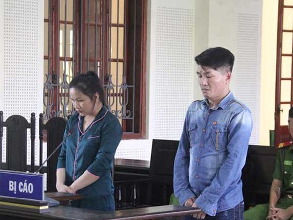Rủ bạn gái đi vận chuyển 'hàng trắng', cặp đôi dắt tay nhau vào tù