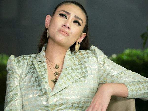 Võ Hoàng Yến phản pháo cực căng trước tin đồn âm thầm sang Mỹ sinh con cho bạn trai đại gia Việt Kiều