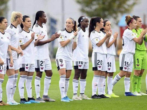 Real Madrid có đội bóng nữ sau... 118 năm